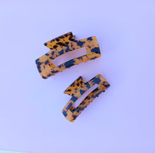 Load image into Gallery viewer, Mid Size Mini Rectangle Grip Hair Claw, Multiple Colours Checker Tortoise Hair Clip