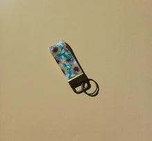Load image into Gallery viewer, Vegan Leather Sunflower Keychain Wristlet, Floral Key Chain, Key Fob Cottagecore 70s Style