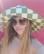 Load image into Gallery viewer, Wide Brim Green Sweet Daisy Sun Hat, Beach Hat Women's