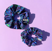 Load image into Gallery viewer, Paua Shell Scrunchie Large, Australian Scrunchies Cotton