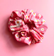 Load image into Gallery viewer, Lazy Daisy Large Scrunchie in Pink