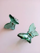 Load image into Gallery viewer, Sopo and Tahti Crystal Look Butterfly Clips