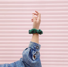 Load image into Gallery viewer, Green Plaid Scrunchie ♡