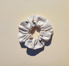 Load image into Gallery viewer, Bee Print Large Scrunchie, Cream Bumblebee