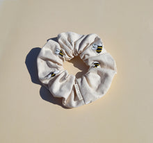 Load image into Gallery viewer, Bee Print Large Scrunchie, Cream Bumblebee