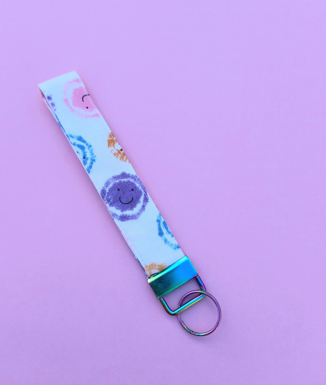 Smiley Keychain Wristlet, 90s Smile Key Chain, Key Fob Tie Dye surf Wear