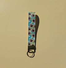 Load image into Gallery viewer, Vegan Leather Sunflower Keychain Wristlet, Floral Key Chain, Key Fob Cottagecore 70s Style
