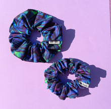 Load image into Gallery viewer, Paua Shell Scrunchie Large, Australian Scrunchies Cotton
