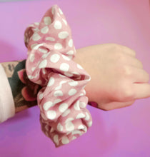 Load image into Gallery viewer, XL Blush + Cream Spotted Scrunchie
