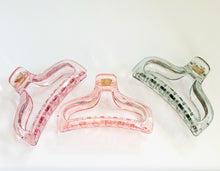 Load image into Gallery viewer, Pink Translucent Hair Claw
