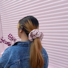 Load image into Gallery viewer, XL Blush + Cream Spotted Scrunchie

