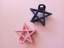Load image into Gallery viewer, Star Hair Claw, Matte Pentagram Witchcraft Hair Clip
