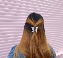 Load image into Gallery viewer, Pearl Terazzo Butterfly Clips Large

