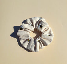 Load image into Gallery viewer, Bee Print Large Scrunchie, Cream Bumblebee
